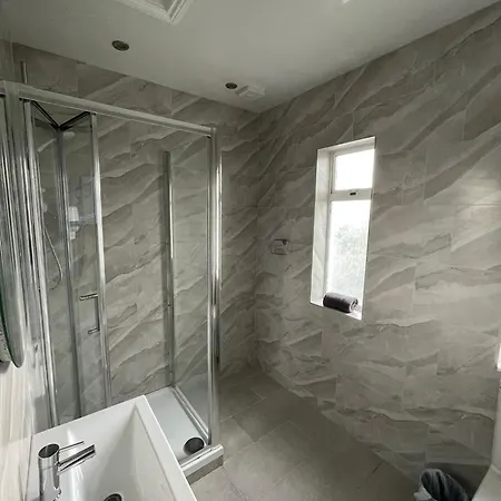 Privat bolig Comfort Triple Near Airport - 1 *