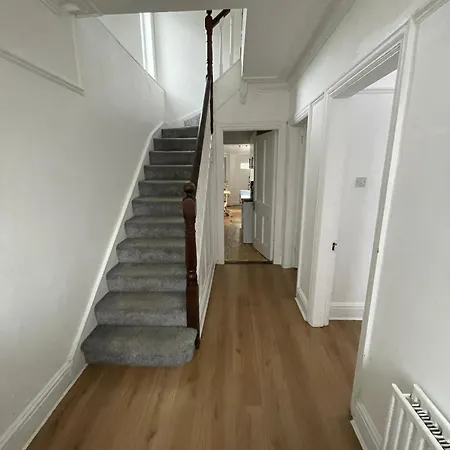 Ubytování v soukromí Comfort Triple Near Airport - 1 Dublin