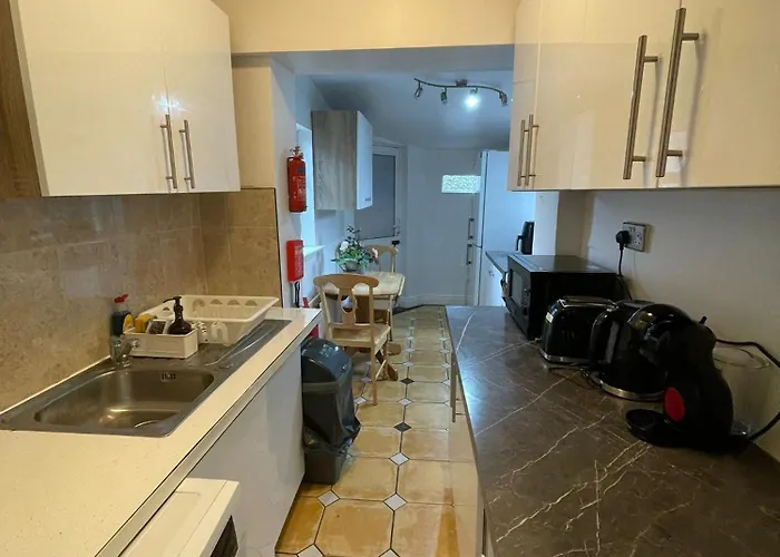 Homestay Comfort Triple Near Airport - 1 Dublin